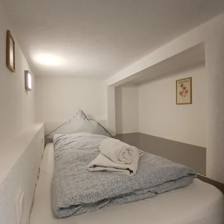 Monteur 5 Cube Lejlighed